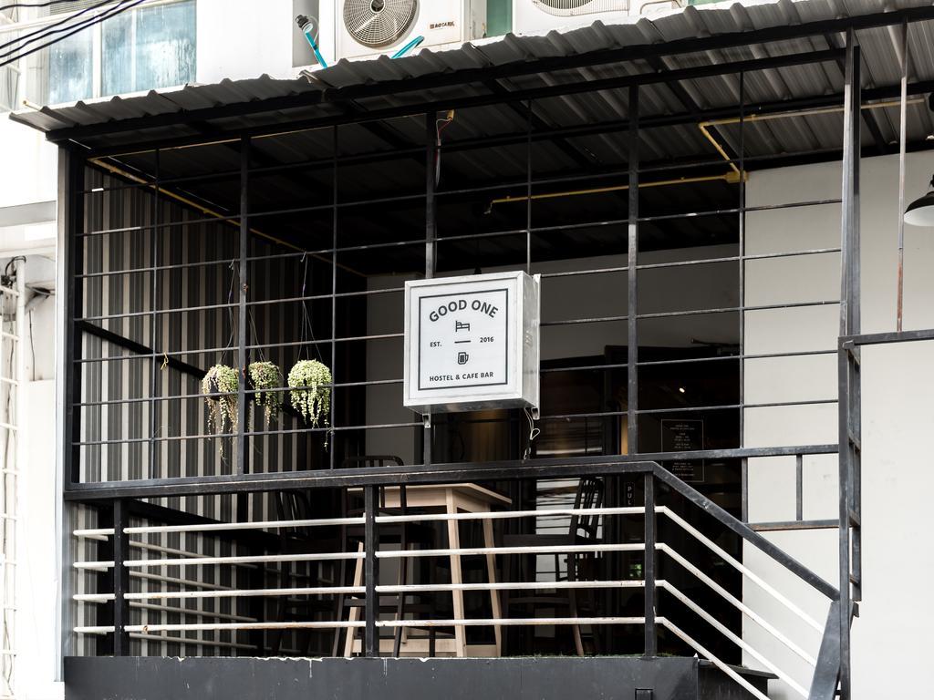Hostel Good One Poshtel & Cafe Bar Bangkok Zewnętrze zdjęcie