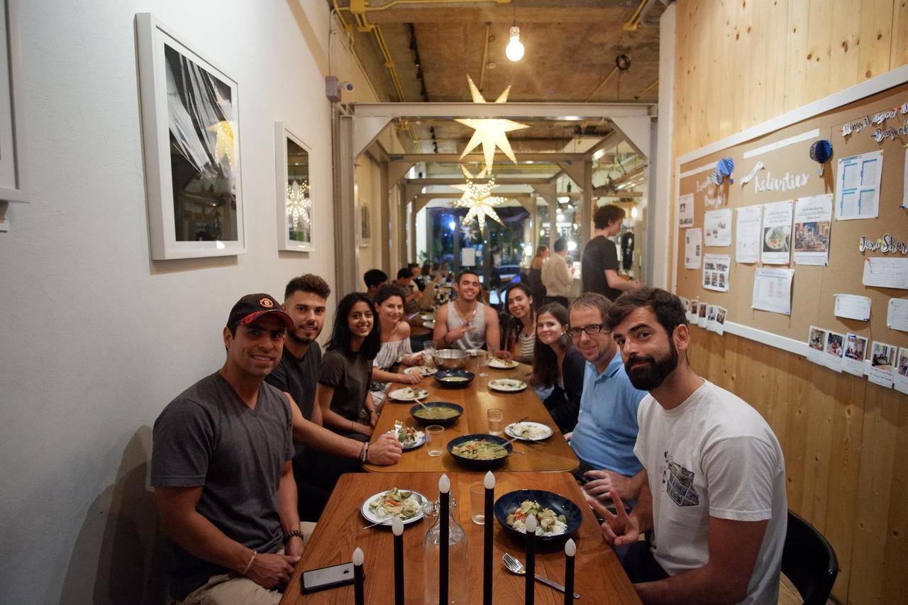 Hostel Good One Poshtel & Cafe Bar Bangkok Zewnętrze zdjęcie