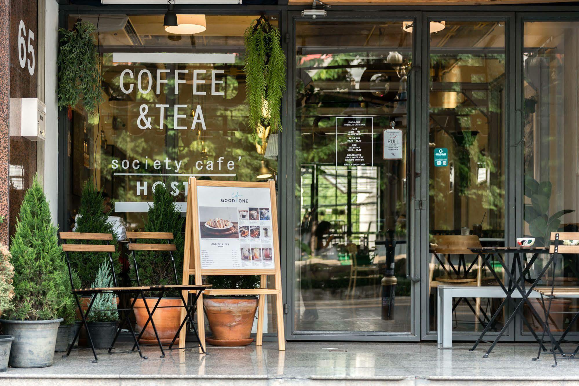 Hostel Good One Poshtel & Cafe Bar Bangkok Zewnętrze zdjęcie