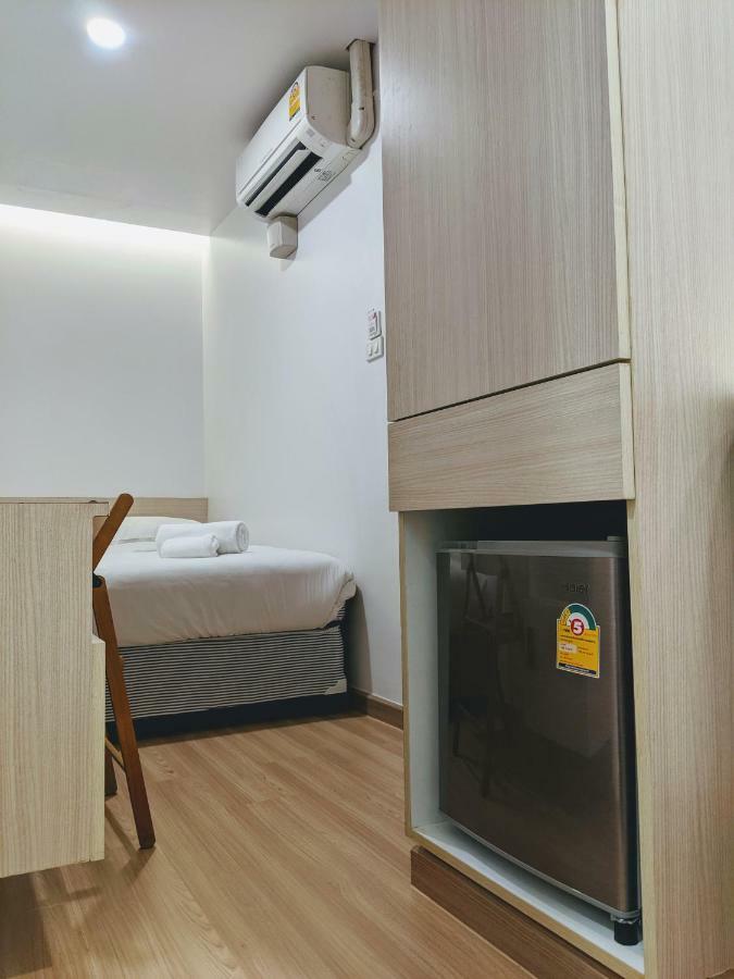 Hostel Good One Poshtel & Cafe Bar Bangkok Zewnętrze zdjęcie