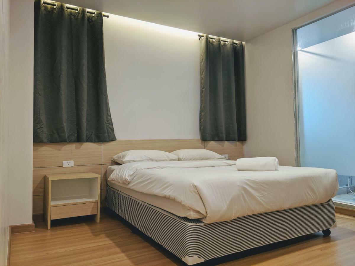 Hostel Good One Poshtel & Cafe Bar Bangkok Zewnętrze zdjęcie