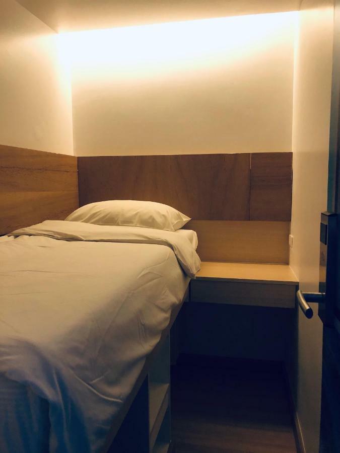 Hostel Good One Poshtel & Cafe Bar Bangkok Zewnętrze zdjęcie